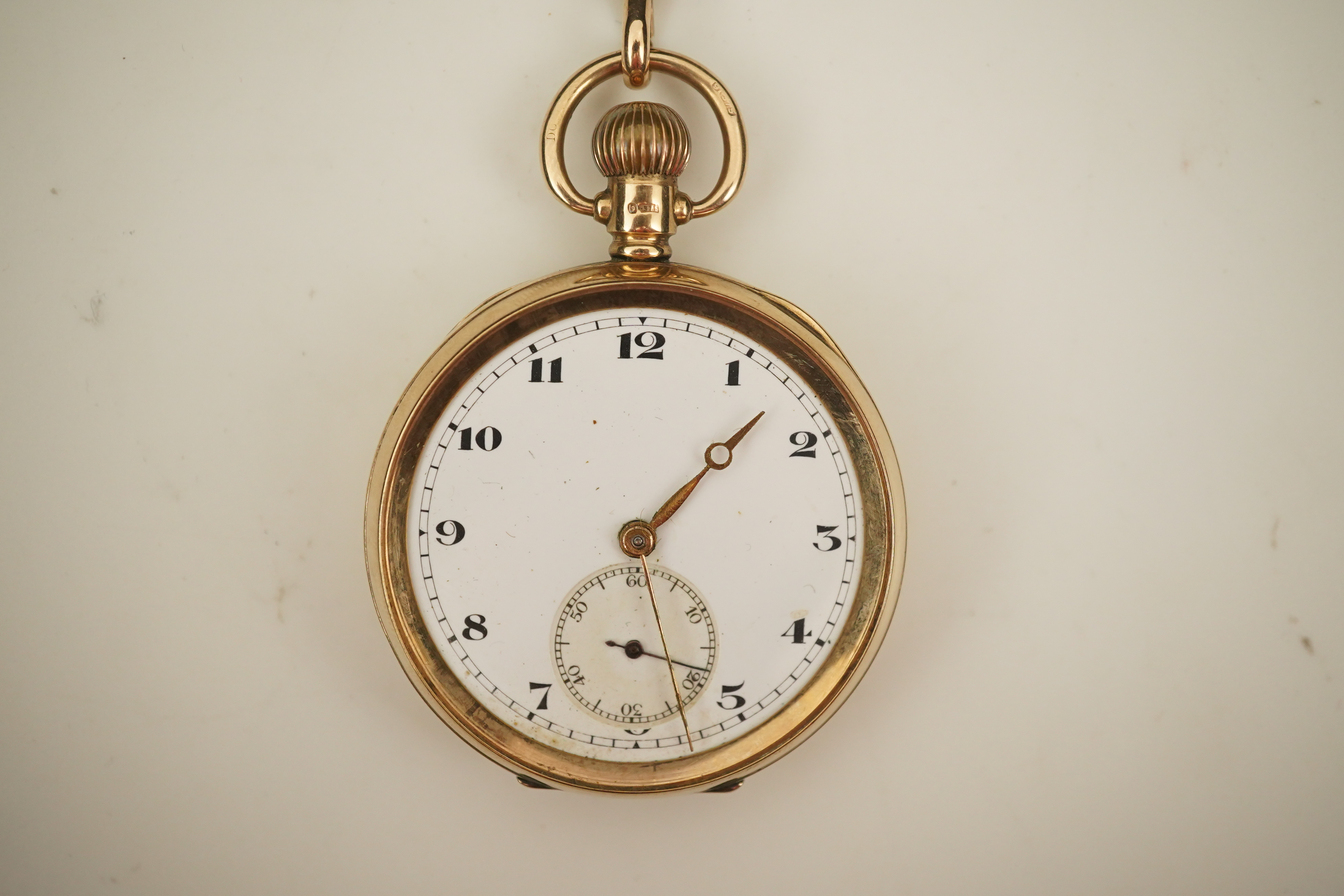 A George V 9ct gold open faced keyless pocket watch